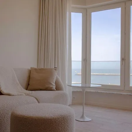 דירה Komorebi With Beautiful Sea Views